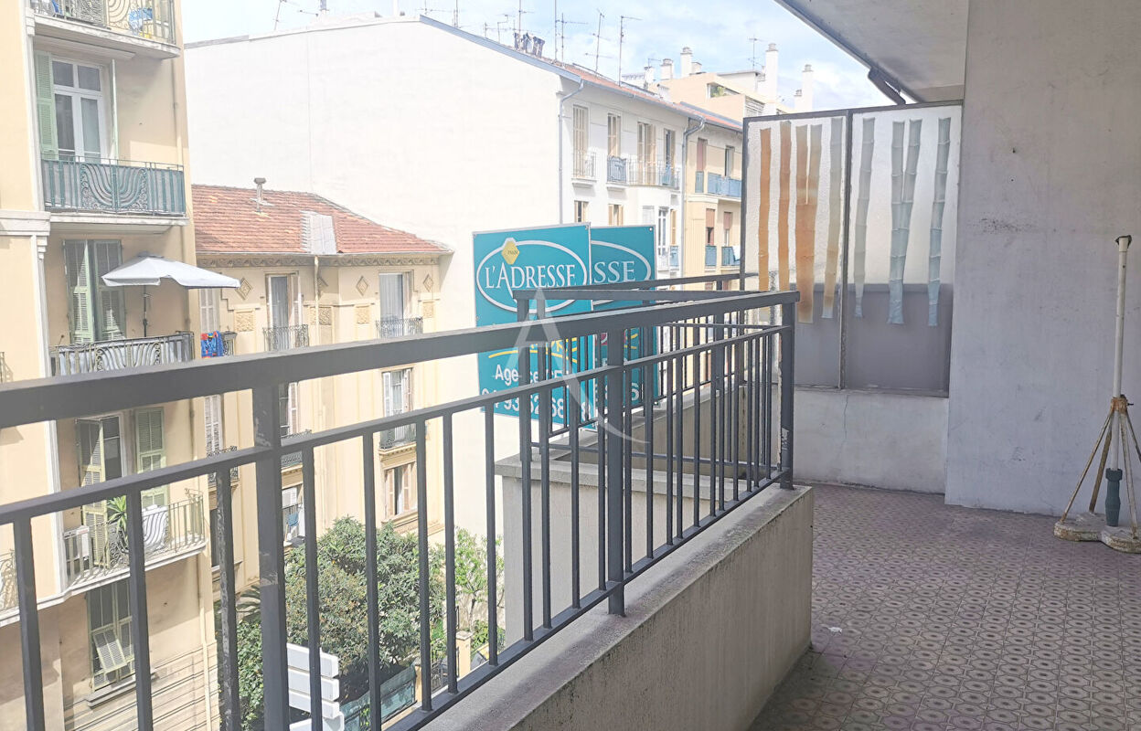 appartement 2 pièces 77 m2 à vendre à Nice (06000)