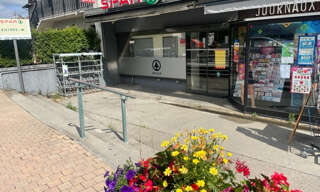 Commerce  462 m² à louer à Saint-Pierre-en-Faucigny (74800)