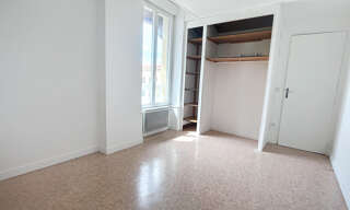 Immeuble  140 m² à vendre à Mornant (69440)