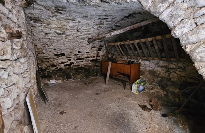 APPARTEMENT 2 PIECES - CAVE & JARDIN — photo 3