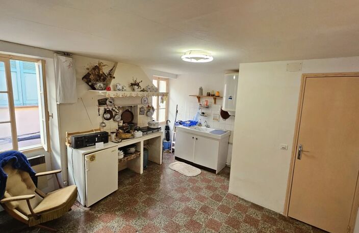 APPARTEMENT 2 PIECES - CAVE & JARDIN — photo 4