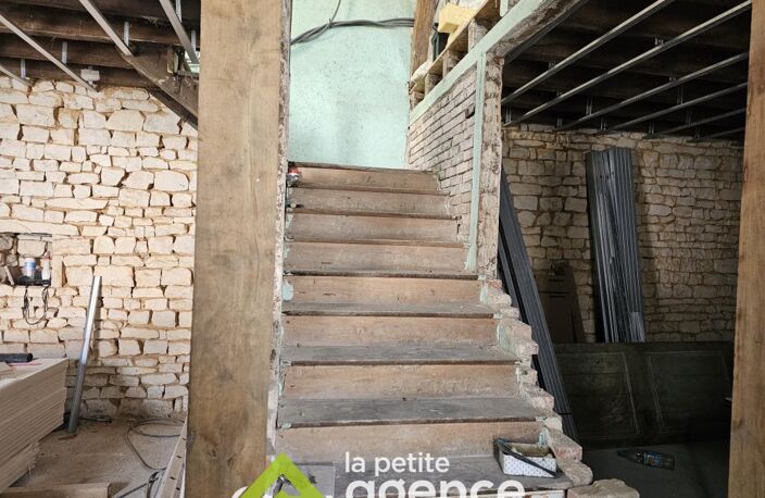 SAINT DENIS DE PALIN : Maison à terminer de rénover sur terr — photo 3