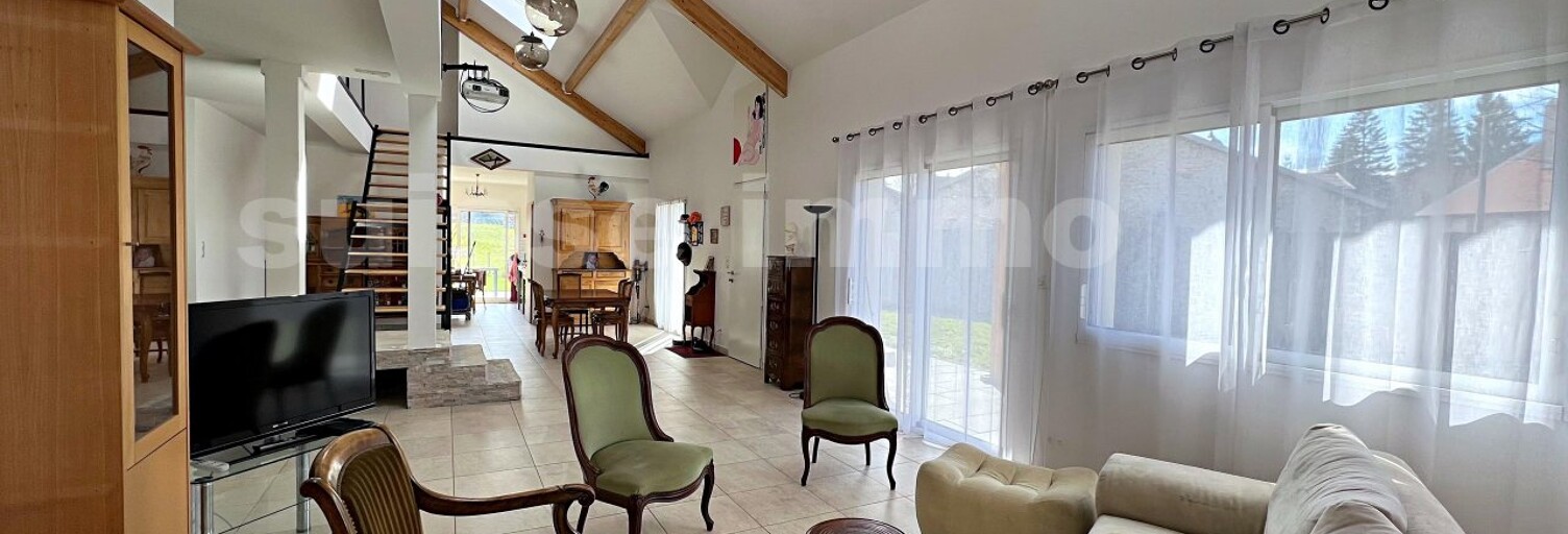 Maison 9 Pièces 275 m² à vendre à Avoudrey (25690)