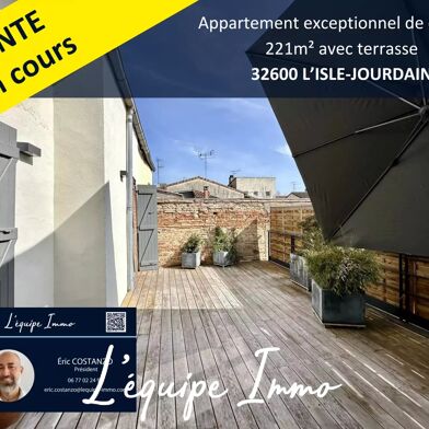 Maison 6 pièces 221 m²