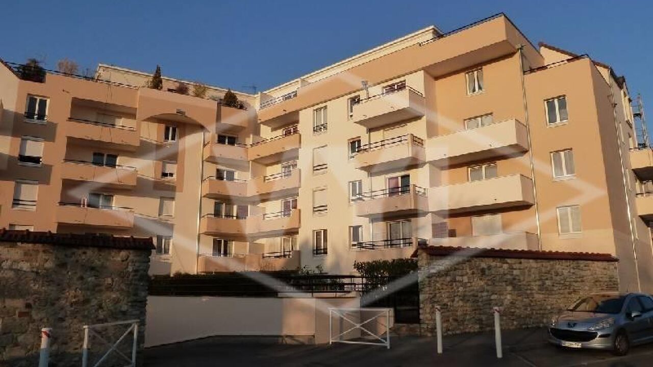 appartement 3 pièces 68 m2 à vendre à Combs-la-Ville (77380)