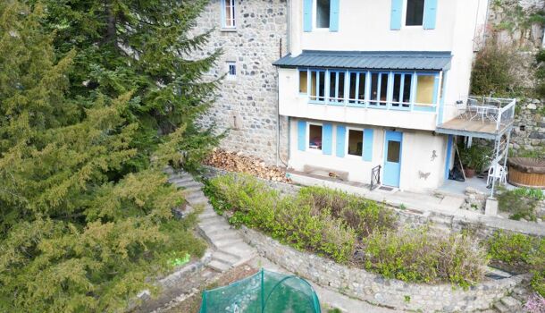 Villa / Maison 6 pièces  à vendre Burzet 07450