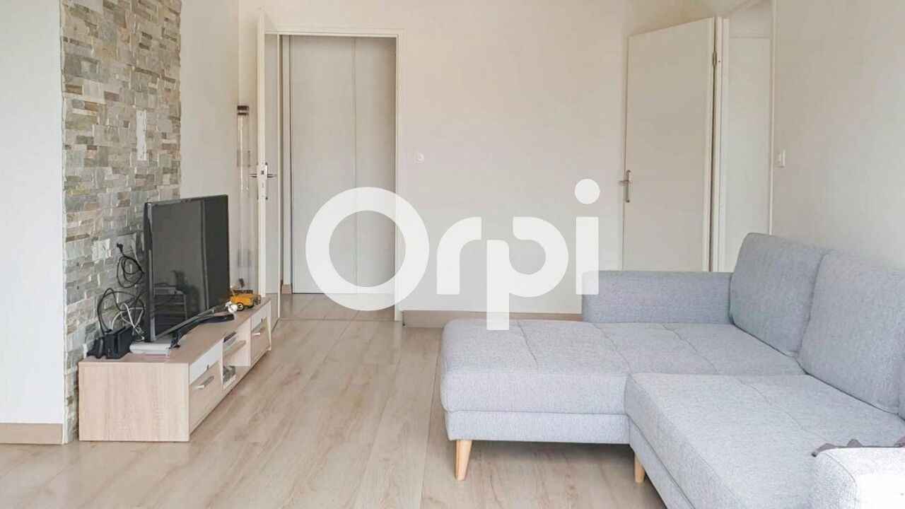 appartement 3 pièces 65 m2 à vendre à Montrabé (31850)