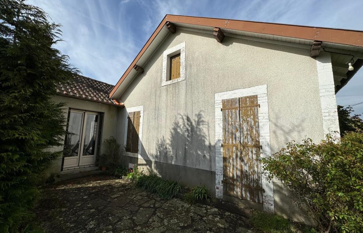 maison 4 pièces 107 m2 à vendre à Chabanais (16150)