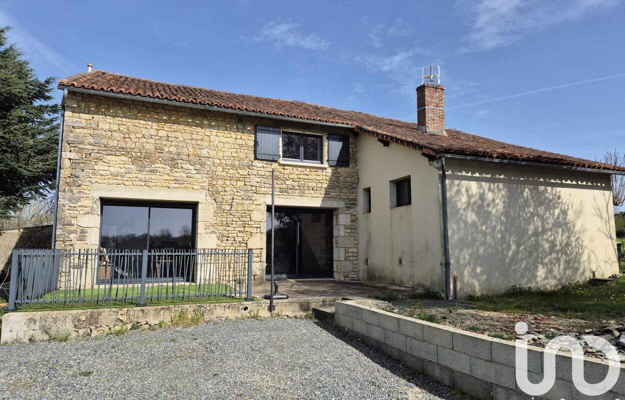 maison 4 pièces 167 m2 à vendre à Genouillé (86250)