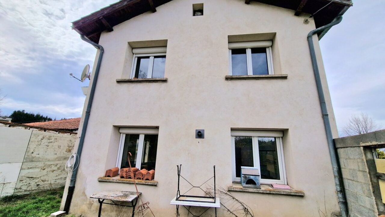 maison 5 pièces 107 m2 à vendre à Saint-Bonnet-le-Courreau (42940)