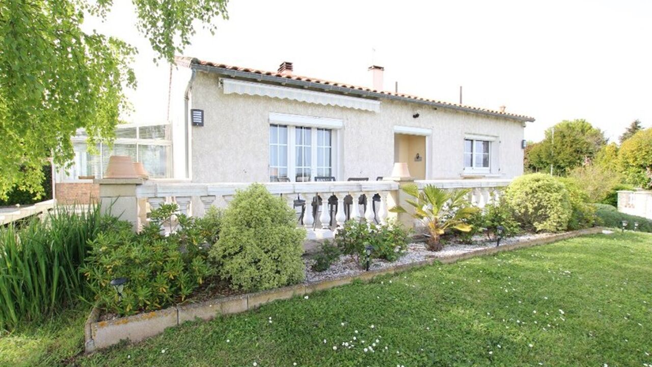 maison 6 pièces 194 m2 à vendre à Torxé (17380)