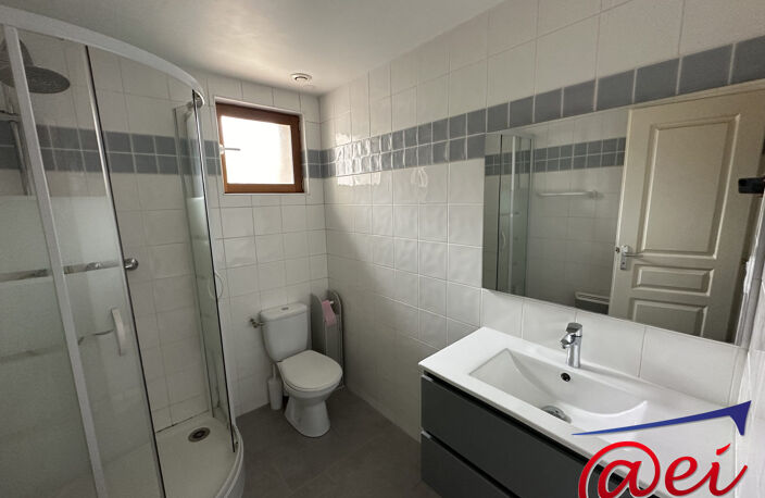 Immeuble de 3 appartements + local Commercial de 194m² revenus — photo 4