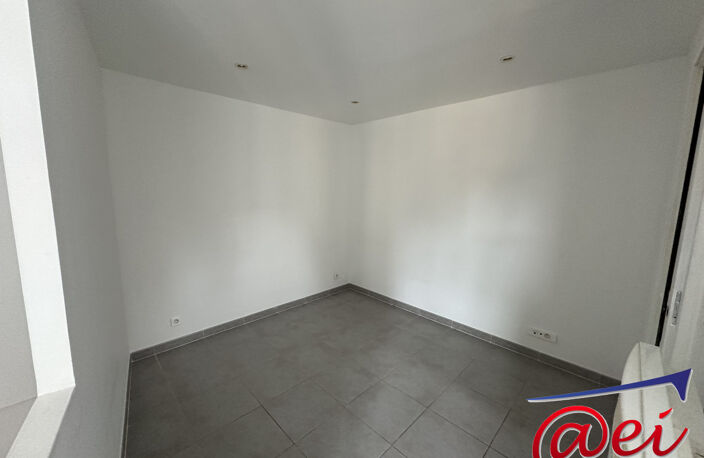 Immeuble de 3 appartements + local Commercial de 194m² revenus — photo 5