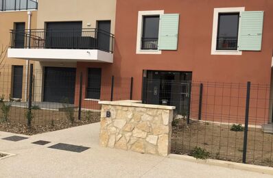 location appartement 610 € CC /mois à proximité de Rognes (13840)