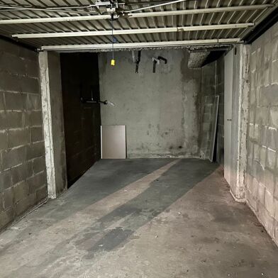 Garage 9 m²