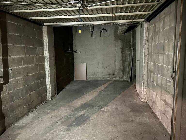 Parking — photo 1