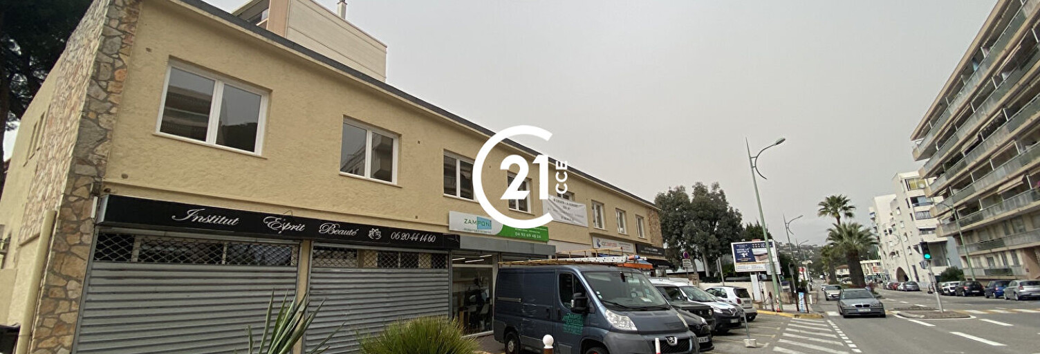 Bureau  300 m² à louer à Le Cannet (06110)