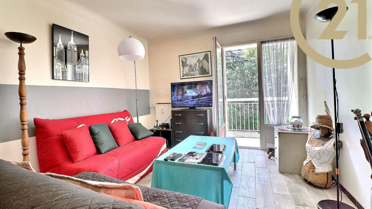 appartement 2 pièces 46 m2 à vendre à Saint-Raphaël (83530)