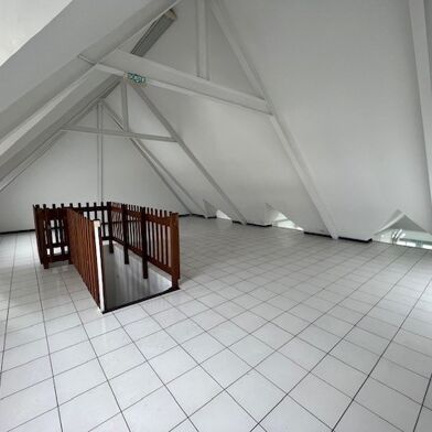 Bureau 166 m²
