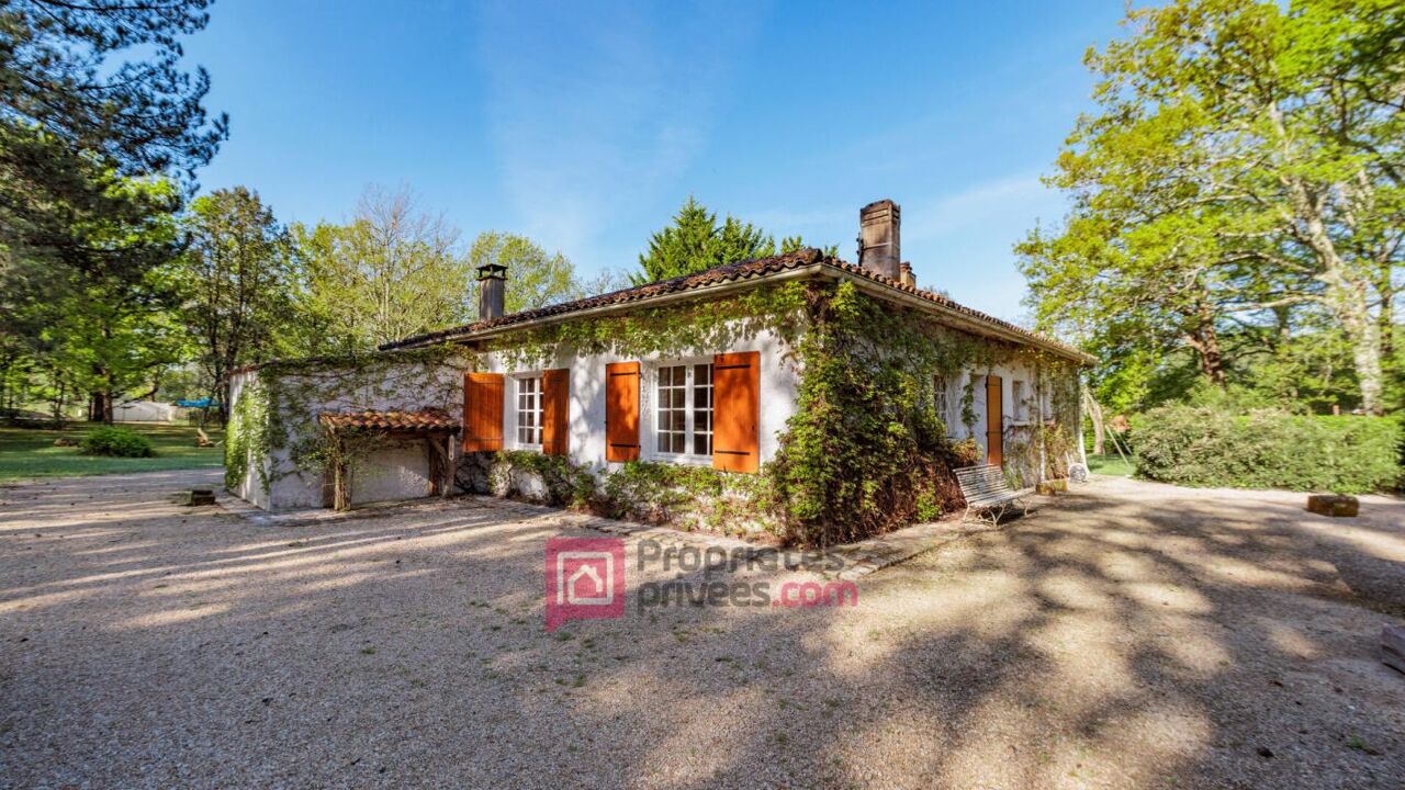 maison 11 pièces 206 m2 à vendre à Breuillet (17920)