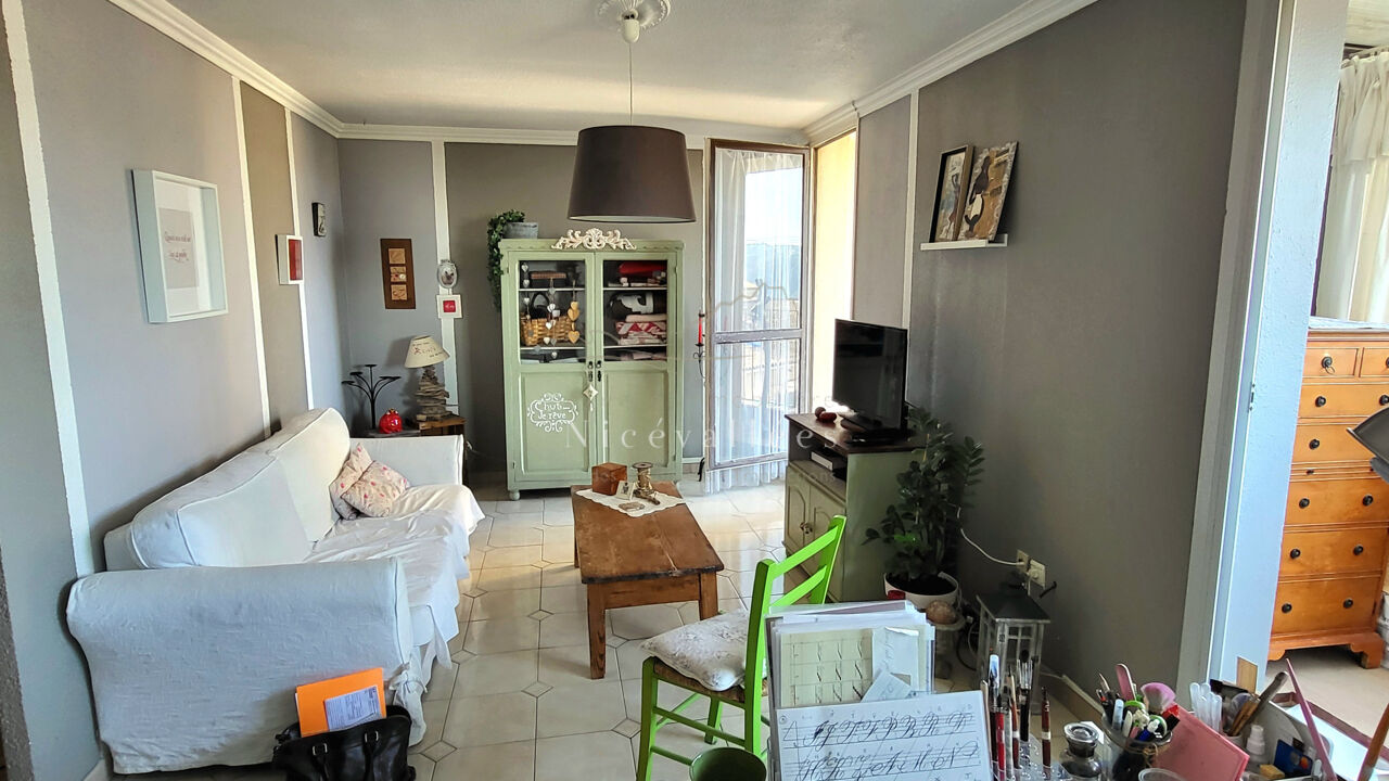 appartement 3 pièces 65 m2 à vendre à Carros (06510)