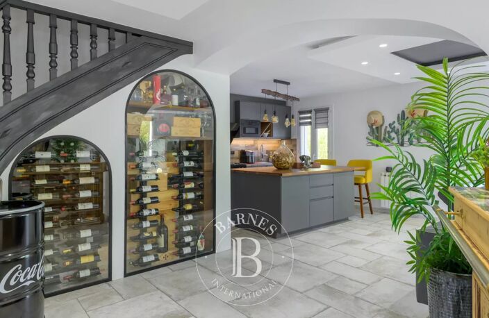 VENTE - ALLAUCH BON RENCONTRE - MAISON AVEC PISCINE ET JARDIN — photo 4