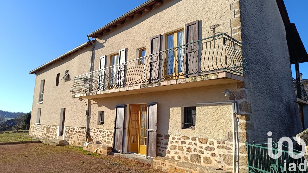 maison 5 pièces 152 m2 à vendre à Cros-de-Montvert (15150)