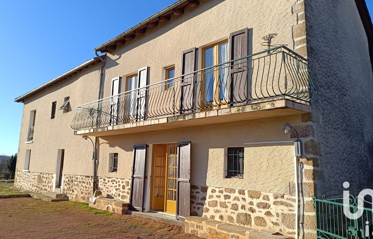 maison 5 pièces 152 m2 à vendre à Cros-de-Montvert (15150)