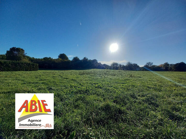 Terrain constructible de 6090m2 sur SAINT POMPAIN — photo 1