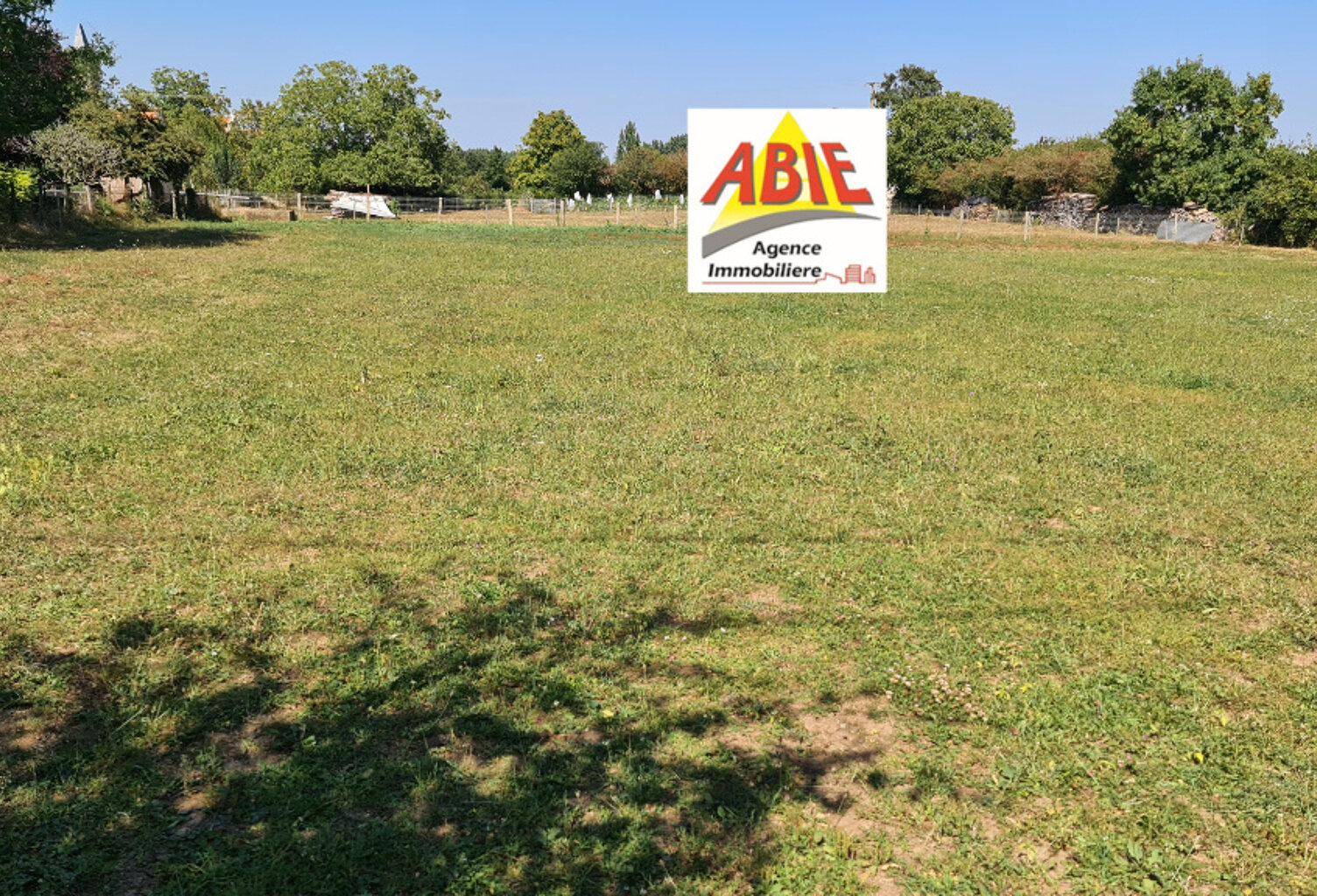 Terrain Constructible proche Benet de 940m2 — photo 1