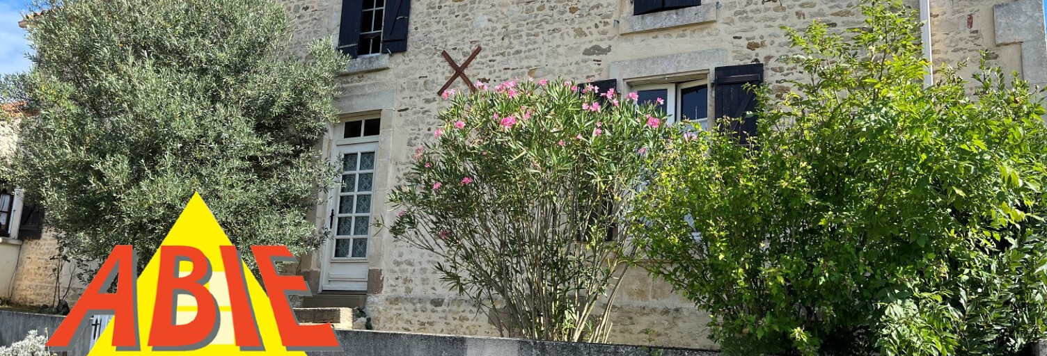 Maison 6 Pièces 150 m² à vendre à Saint-Martin-des-Fontaines (85570)