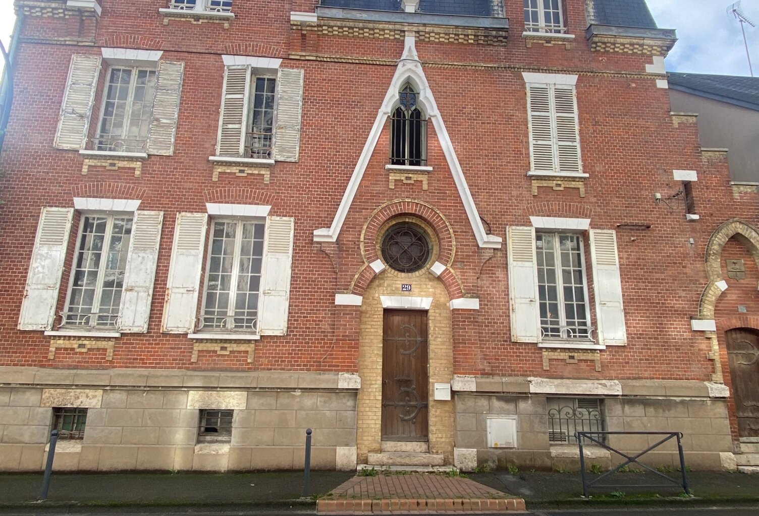 Vente maison 15 pièces 280 m² Chartres (28000) — photo 1