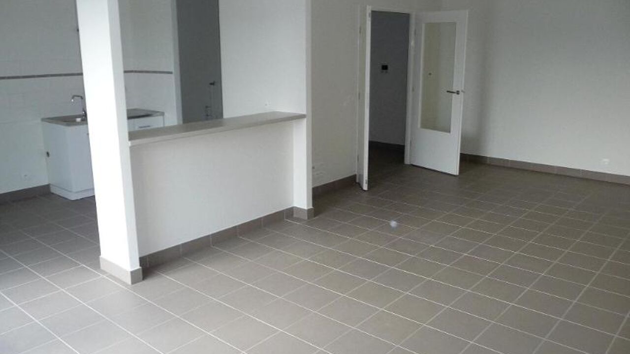 appartement 5 pièces 119 m2 à louer à Saint-Pierre-des-Corps (37700)