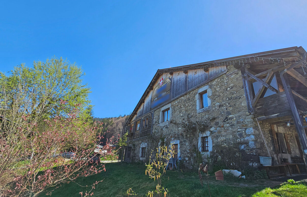 maison 5 pièces 182 m2 à vendre à Arâches-la-Frasse (74300)