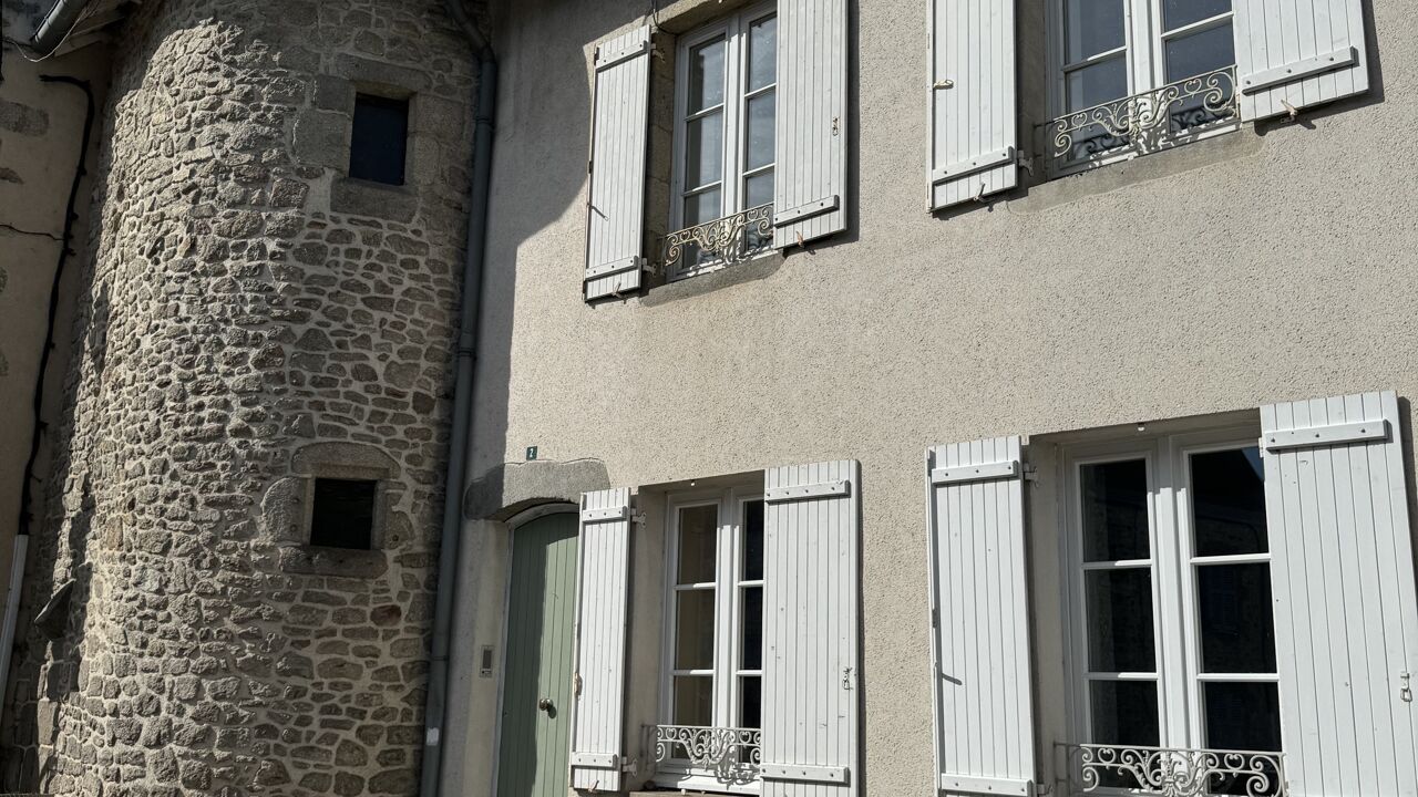 maison 9 pièces 220 m2 à vendre à Bénévent-l'Abbaye (23210)