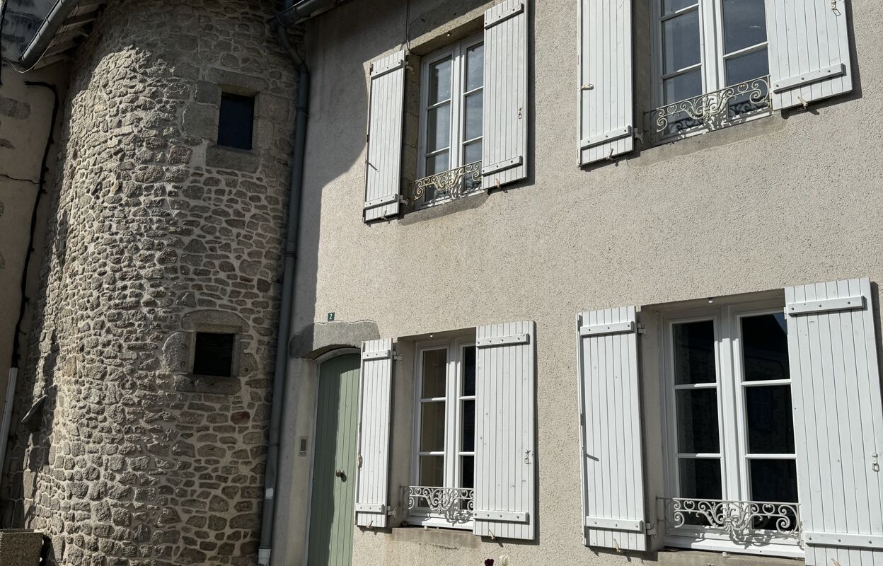 maison 9 pièces 220 m2 à vendre à Bénévent-l'Abbaye (23210)