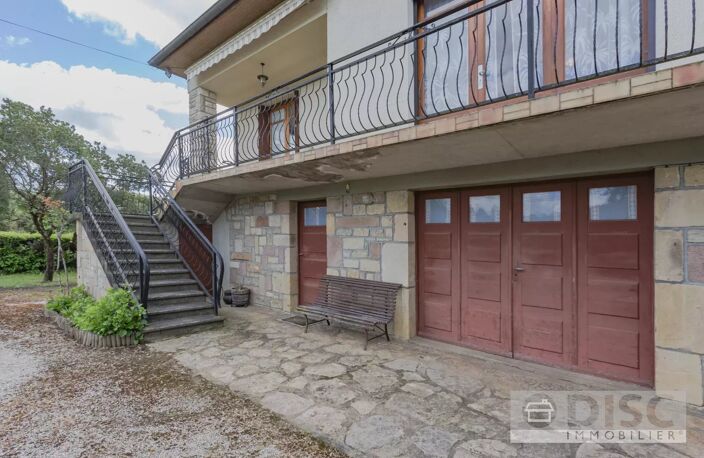 Spacieuse et lumineuse maison de village avec jardin. — photo 3