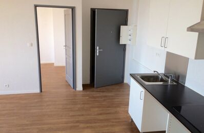 location appartement 755 € CC /mois à proximité de Montfaucon (30150)