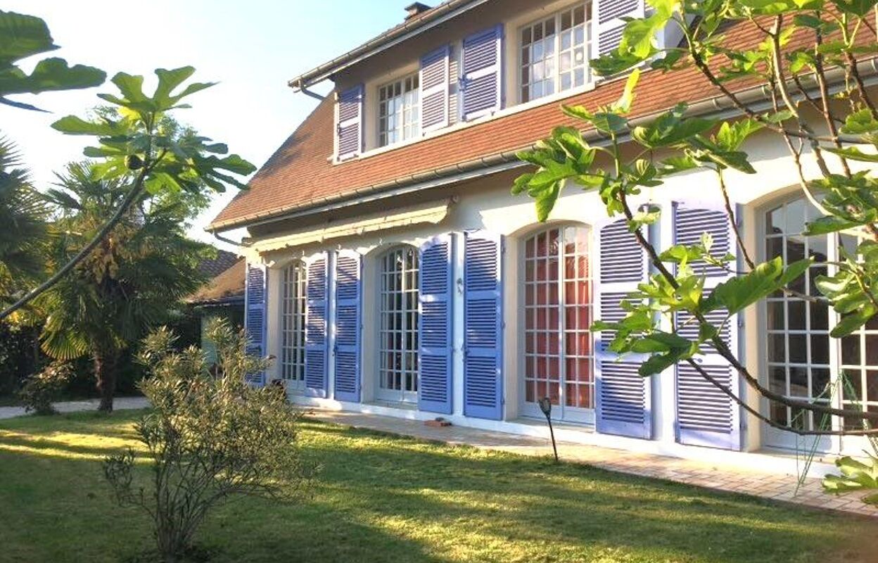 maison 7 pièces 188 m2 à vendre à Pau (64000)