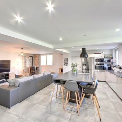 Maison 6 pièces 445000 €