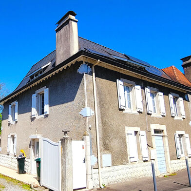 Maison 8 pièces 200 m²