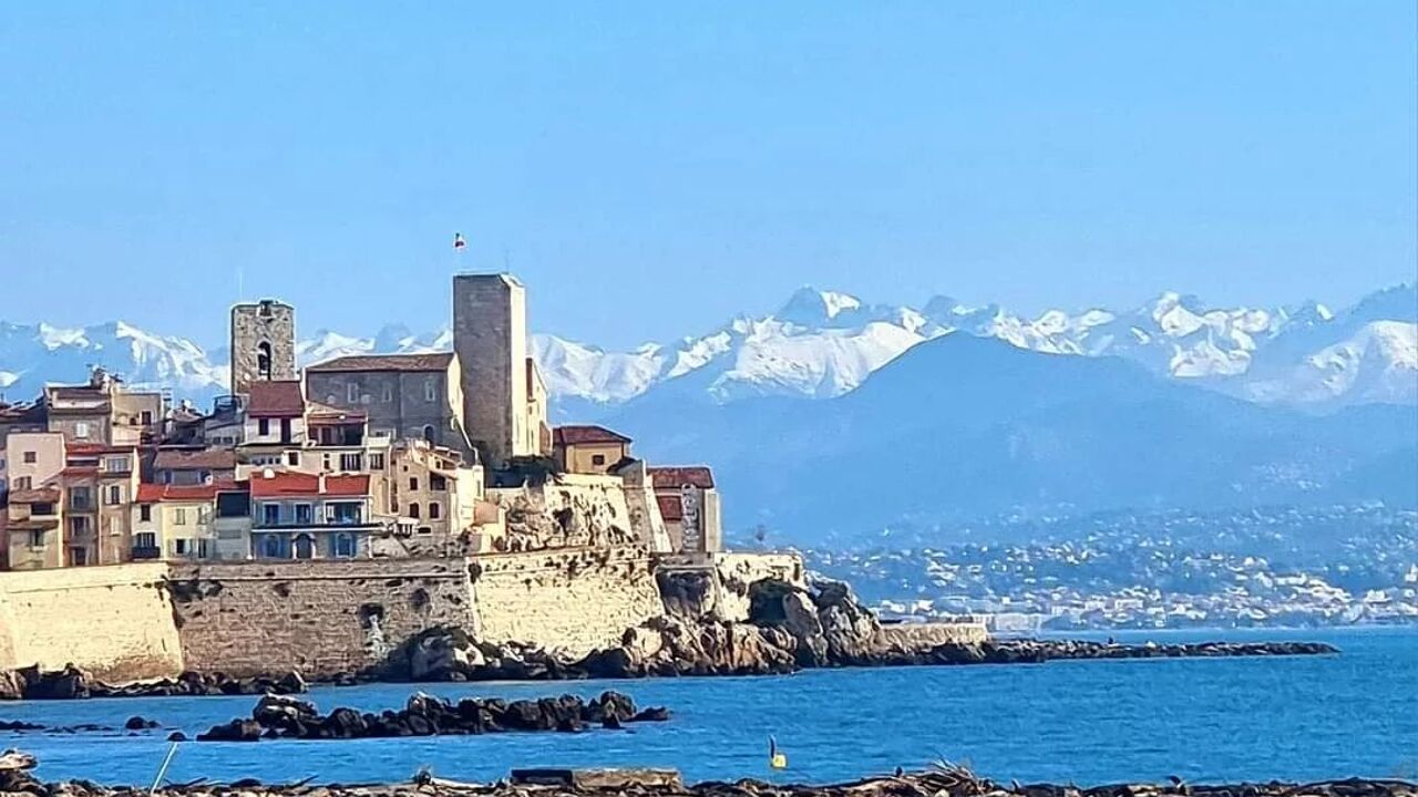 maison 6 pièces 170 m2 à vendre à Antibes (06600)