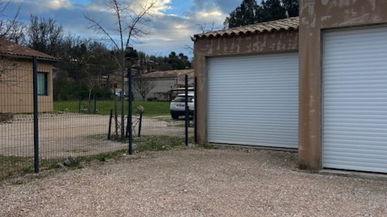 garage  pièces 25 m2 à louer à Garéoult (83136)