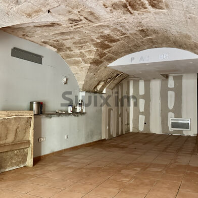 Commerce  180000 €