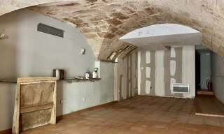 Commerce  50 m² à vendre à Uzès (30700)