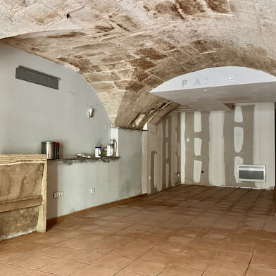 Commerce  180000 €