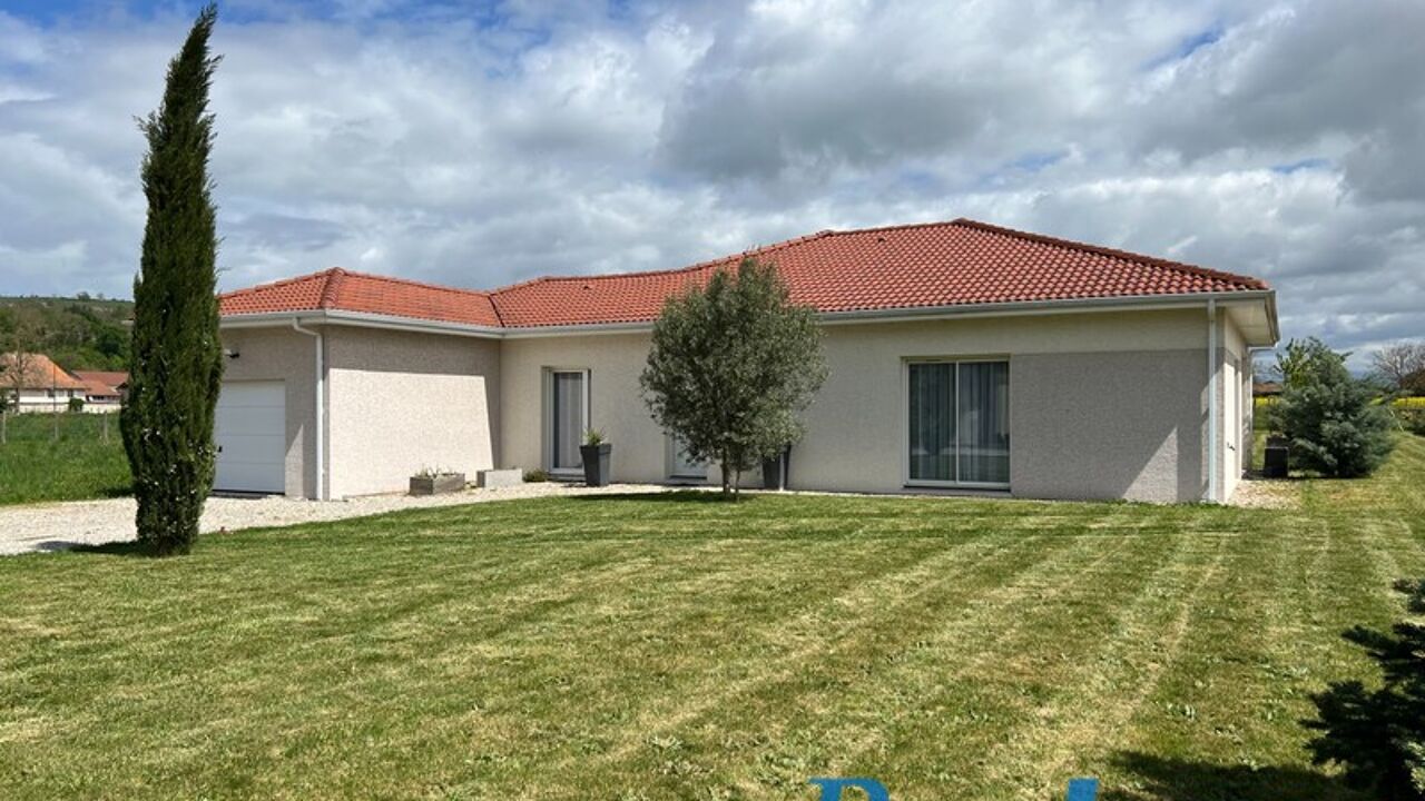 maison 6 pièces 127 m2 à vendre à Saint-Hilaire-de-la-Côte (38260)