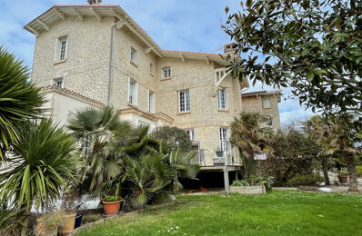 vente maison 1 976 000 € à proximité de La Clisse (17600)