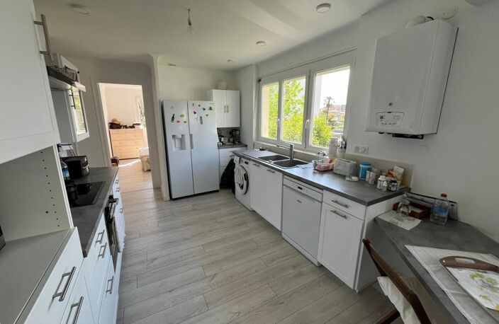  ️ Appartement T3 rénové – Hypercentre avec parking privé   — photo 5
