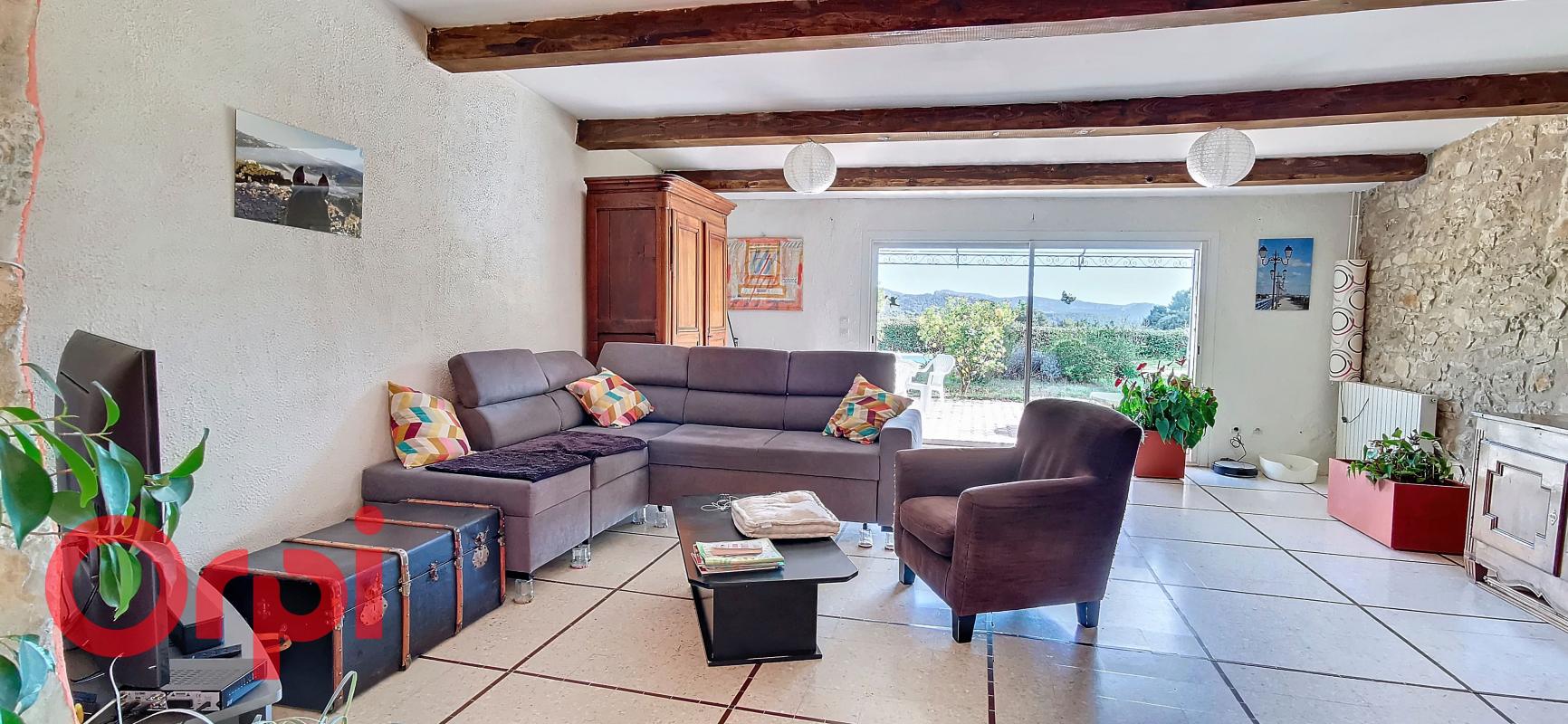 Photo Maison à Vendre à Sainte Anne du Castellet avec piscine et be... image 3/4